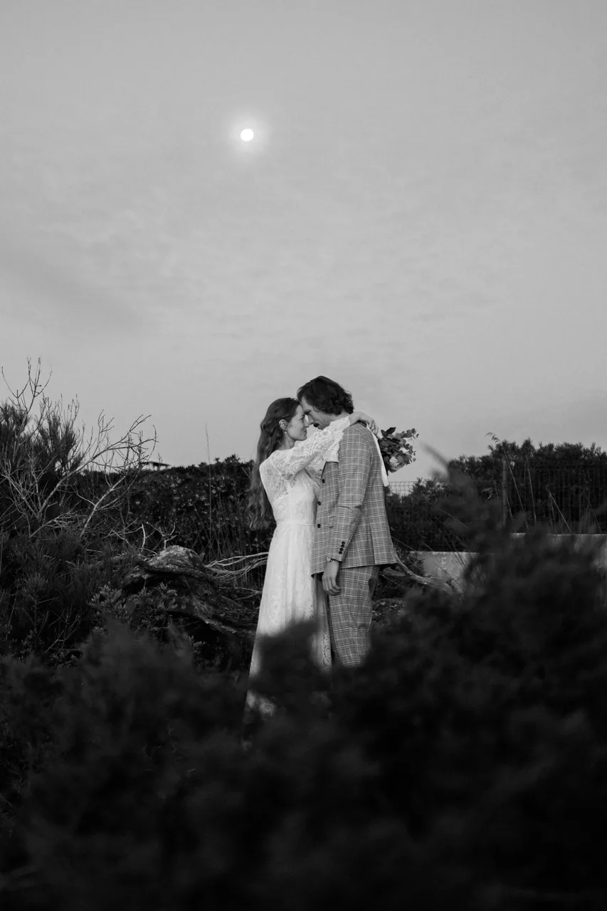 A couple on the Mallorcan coast
